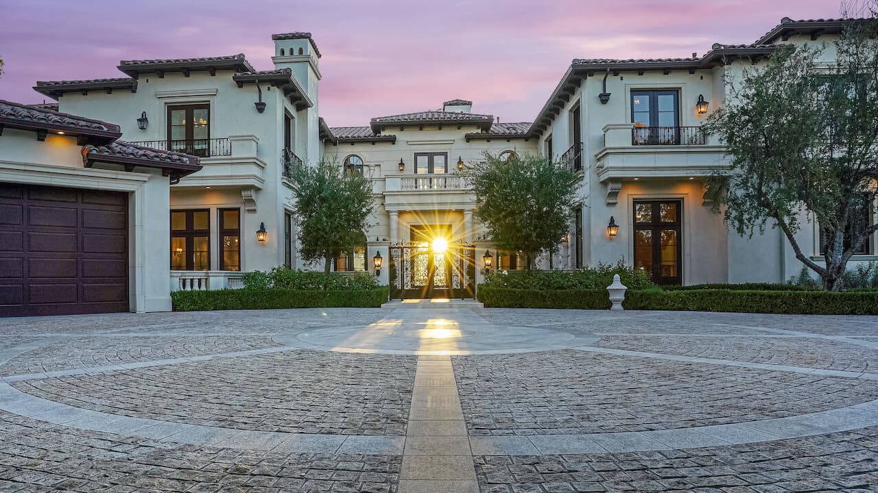 Mua Beverly Hills 2022